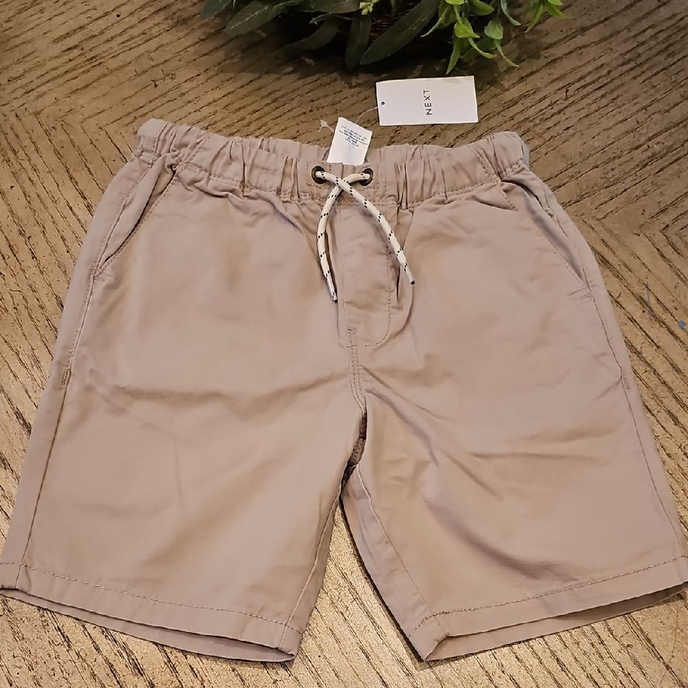 Tan Cargo Shorts Size 8 NWT NEXT